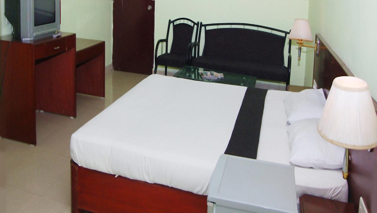 Vaishnavi Group Of Hotels Hyderabad Exterior foto